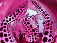 Een ode aan kunst-icoon Yayoi Kusama
