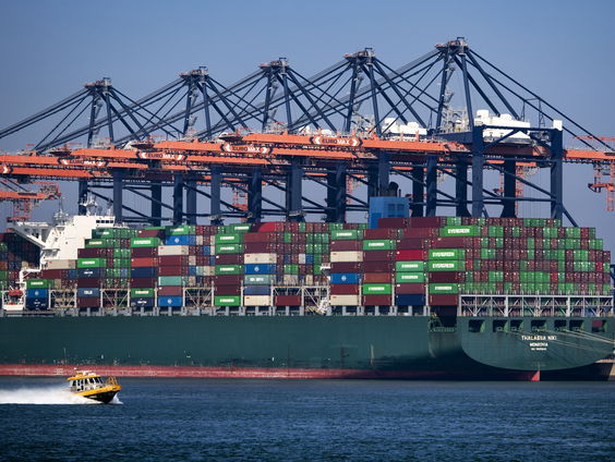 Bijdrage Rotterdamse haven aan klimaatverandering blijkt 60x groter dan Schiphol