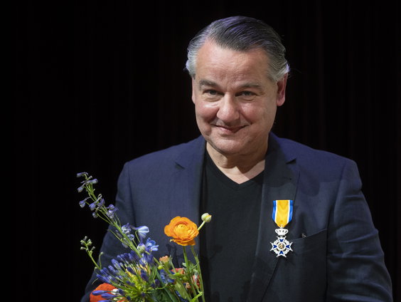 Stephen Emmer, 'Mister TV-tunes', stopt na 40 jaar