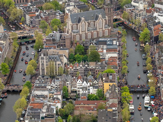 Een jaar lang films met Amsterdam als decor in Eye Filmmuseum