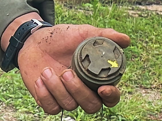 De landmijn is terug op het slagveld: Grote zorg van het Rode Kruis