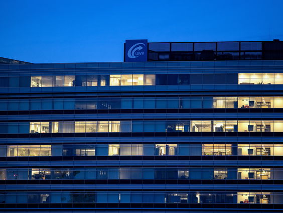 Het aantal vacatures daalt in Nederland