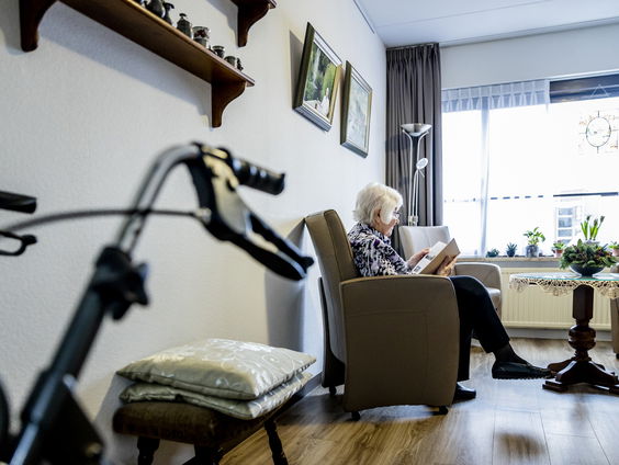 Waarom dialect belangrijk is in verpleeghuizen