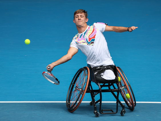 Het Rechterrijtje met rolstoeltennisser Niels Vink