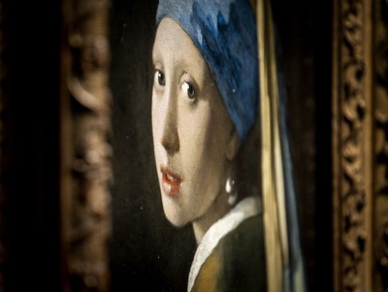 Wat zeggen de alledaagse spullen op de schilderijen van