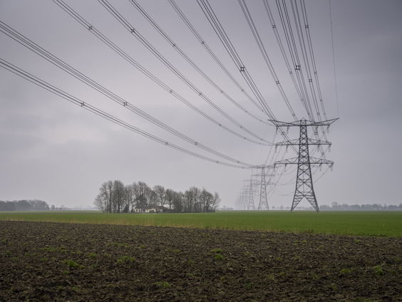 Hoogspanningsmasten zorgen voor onrust onder Groningers