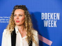 Roxane van Iperen bevrijdt ons uit het spiegelpaleis van Big Tech