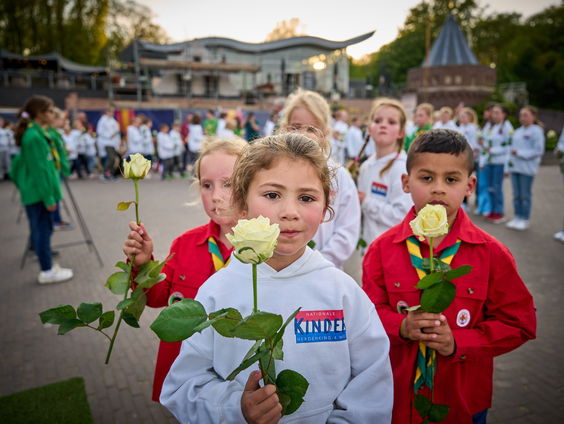 Hoe maak je oorlog bespreekbaar voor kinderen?