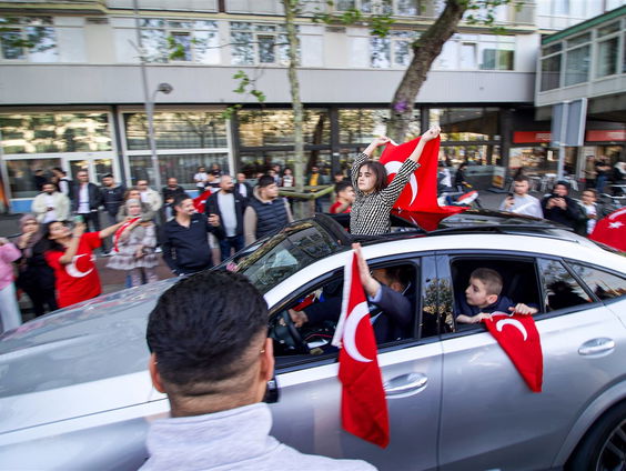 Voetbalplaatjes: wat zingt Turkije tijdens het EK?
