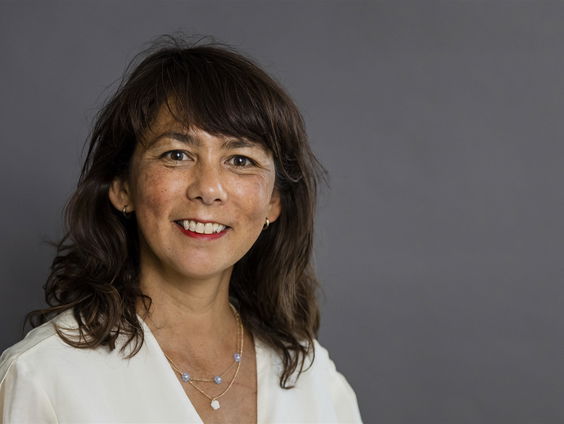 Politica Mei Li Vos staat voor de klas