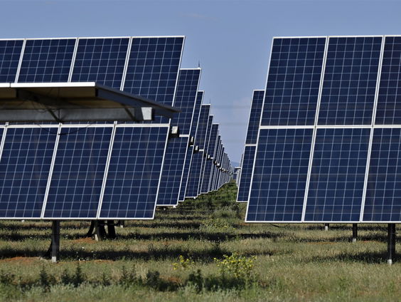 Uitgelicht: morbide zonnepanelen in Spanje