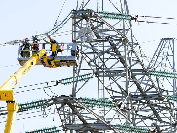 Alleen dikkere kabels zijn niet genoeg om het stroomnet te redden, zegt de baas van Stedin