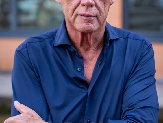 Frits Wester blikt terug op 40 jaar Haagse politiek