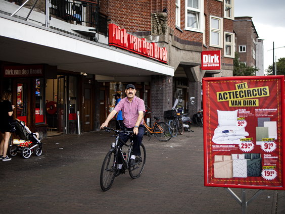 De Dirk-boodschappentas krijgt ene plekje in het Stedelijk Museum