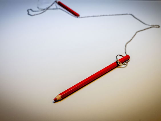 FNV roept vrouwen op om te stemmen: 'Als je geen loonkloof wil, moet je naar de stembus'