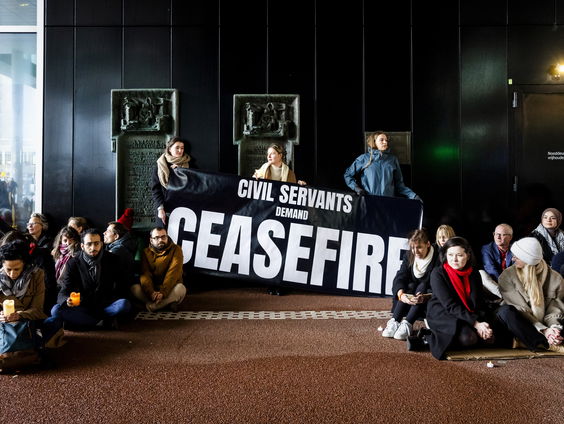 Tijdcapsule: Berber van der Woude en “Het ambtelijke verzet tegen de Nederlandse medeplichtigheid aan de genocide in Gaza”