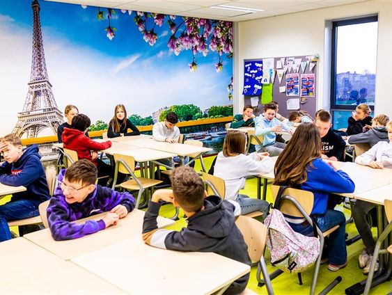 Online pestgedrag verminderd sinds telefoonverbod op scholen