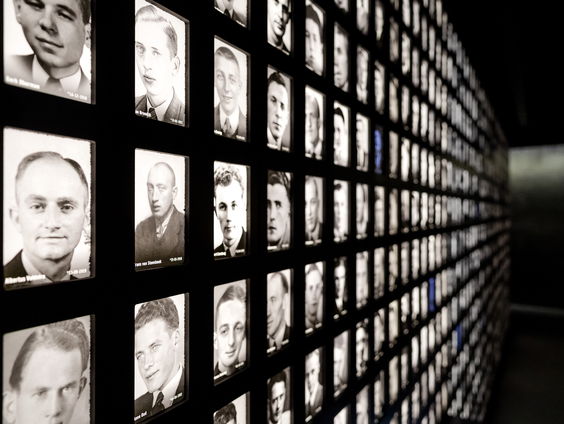 Zo kwamen spullen van kampgevangenen bij tientallen nabestaanden terug