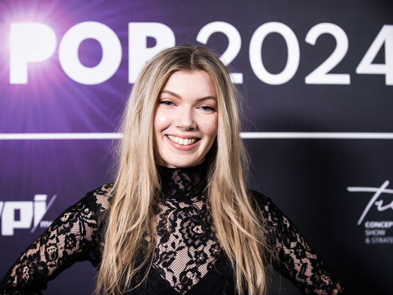 Hannah Mae overspoeld met positieve reacties na hertaling Stones For Diamonds in Beste Zangers