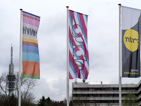 VPRO reist al 100 jaar: een duik in de oude doos