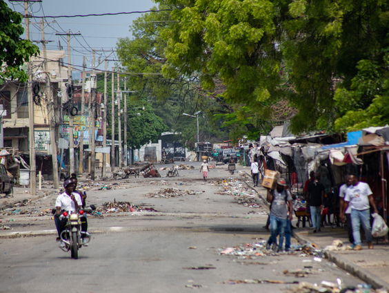 In Port-au-Prince gaan twee basisscholen weer open