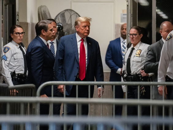 Donald Trump staat terecht in zaak rond pornoactrice Stormy Daniels