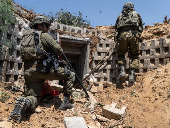 Waarom moet deze replica van een Hamas-tunnel door Nederland te bezichtigen zijn?