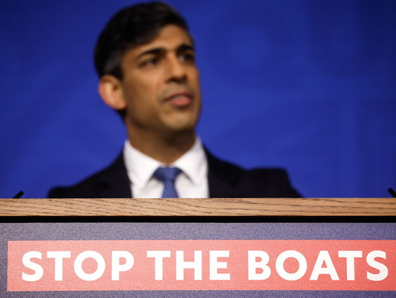 Het Verenigd Koninkrijk wil asielzoekers overplaatsen naar Rwanda - Nederland ook?