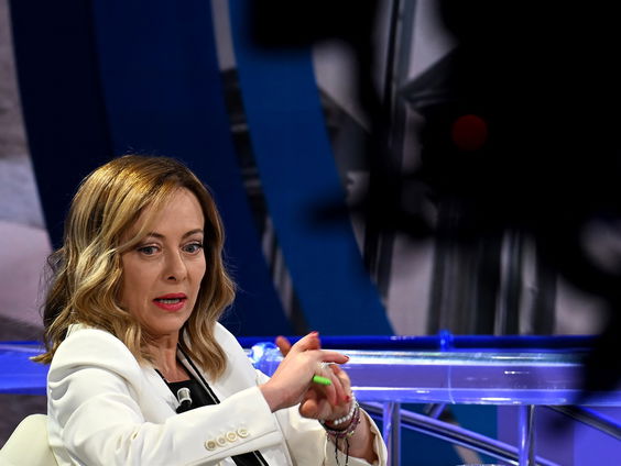 Italiaanse journalisten zetten beeld op zwart