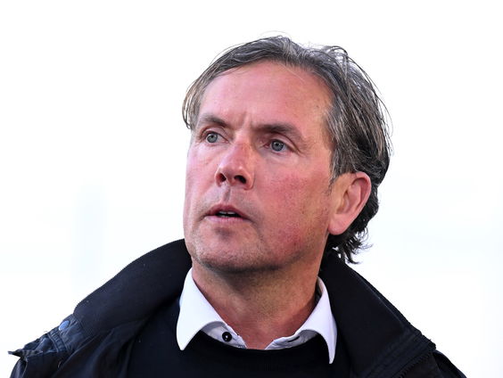 Oud-voetbaltrainer Alex Pastoor geeft zich bloot 'Met Open Vizier'