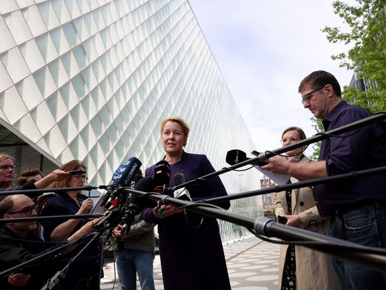 Wat te doen tegen aanvallen van politici in Duitsland?