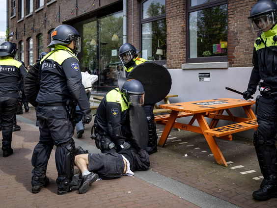 Demonstrant Universiteit van Amsterdam vrijgesproken