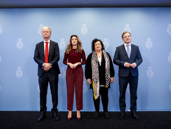 Politiek duiders en NSC-leden over de kabinetscrisis