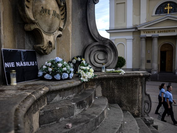Toestand premier Slowakije stabiel maar nog steeds ernstig