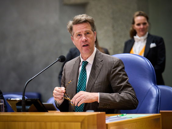 "Kamervoorzitter Bosma niet welkom bij Slavernijherdenking"