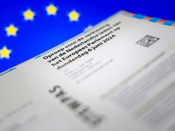 Aan 86 Europese kandidaten kleven schandalen