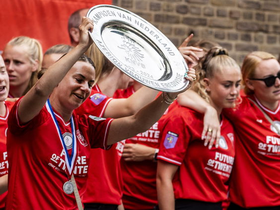 FC Twente voor de tiende keer landskampioen