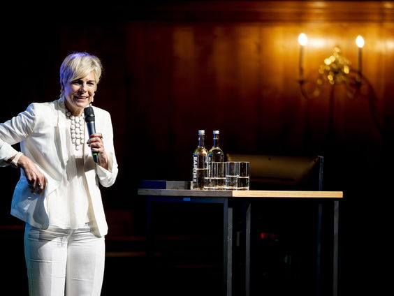 Kan prinses Laurentien aanblijven bij stichting voor gedupeerden toeslagenaffaire?