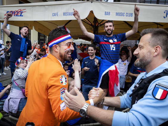 Wat kunnen de Franse en Nederlandse fans vanavond verwachten op het EK?