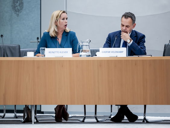 Opmerkelijke hoorzitting van Klever (PVV) en Veldkamp (NSC)