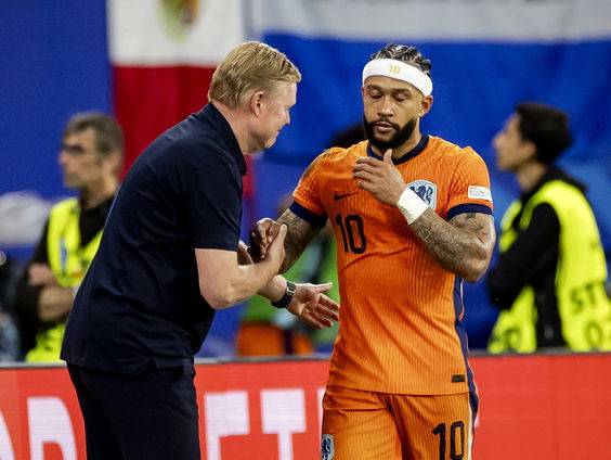 Wie moet er in de spits staan bij Oranje?