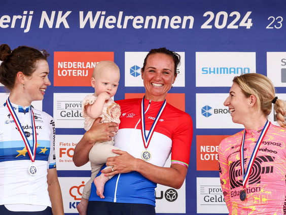 Chantal van den Broek-Blaak blikt terug op haar carrière op De Perstribune