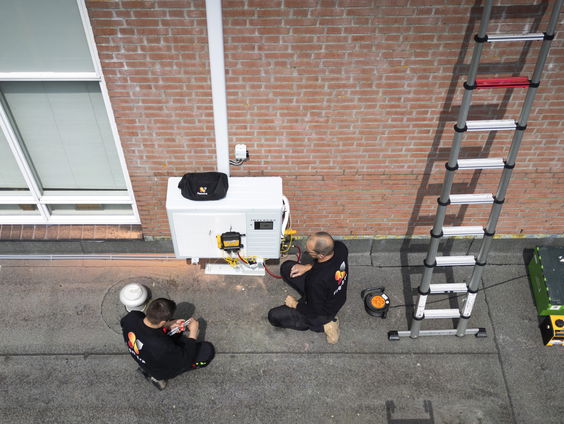 Gebrek aan monteurs voor warmtepomponderhoud: Veel huiseigenaren in de knel
