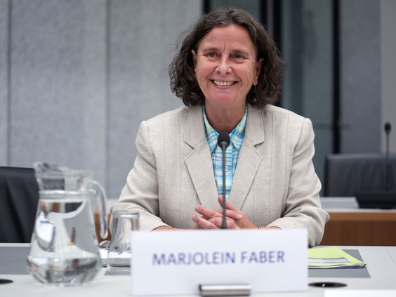 Minister van Asiel en Migratie Marjolein Faber wil burgemeesters zo ver krijgen asielzoekerscentra te openen