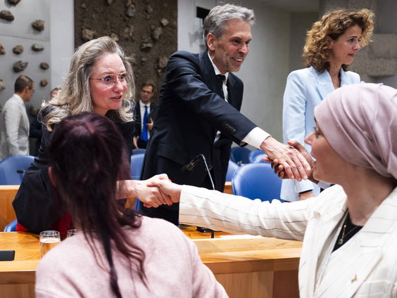 Hoe verliep het eerste debat van premier Schoof?