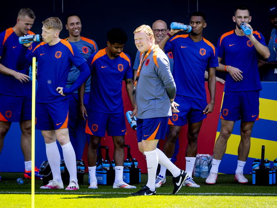 Nederlands elftal maakt zich op voor halve finale tegen Engeland