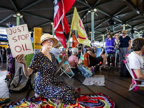 Stand.nl: 'Het demonstratierecht moet worden ingeperkt'