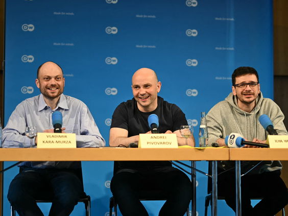 Kritiek groeit na grote gevangenenruil tussen Rusland en en het westen