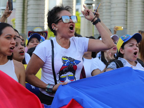 Venezolaanse oppositie de straat op tegen Maduro