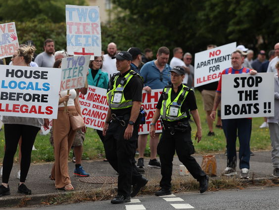 Rellen vanwege steekpartij in Southport breiden zich uit
